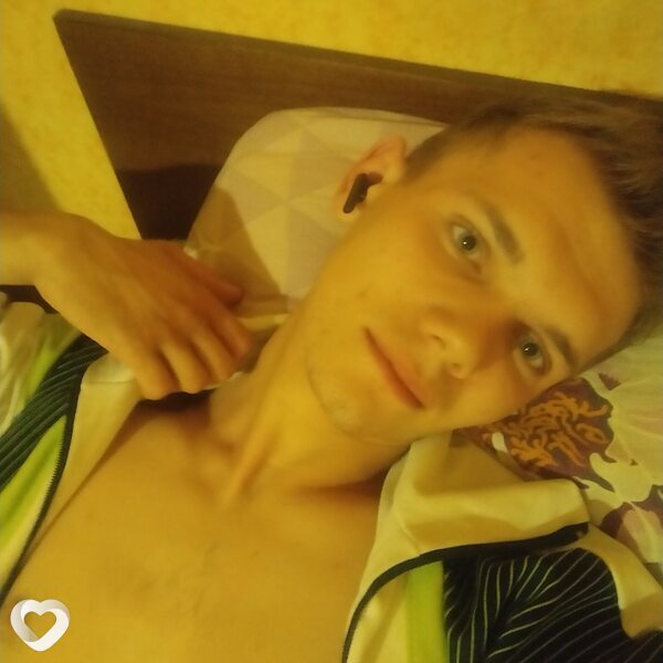 Кирилл, 21, Борисове — анкета №893432