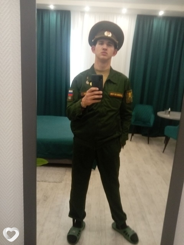 Михаил, 22, Красноярске — анкета №893641