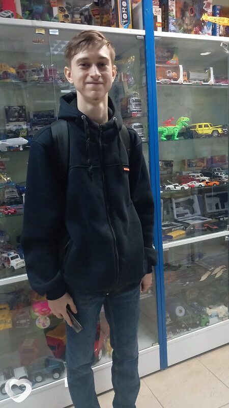 Иван, 20, Москве — анкета №894570