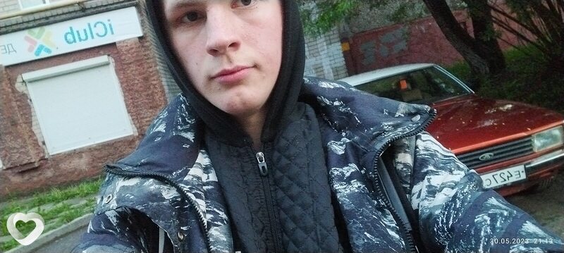 Максим, 20, Череповце — анкета №895369