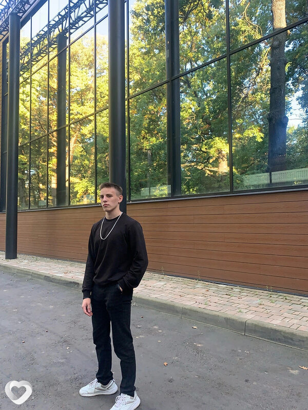 Андрей, 21, Москве — анкета №895306