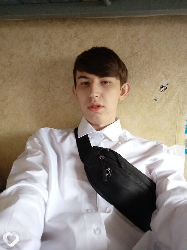 Анатолий, 22, Хабаровске — анкета №896093