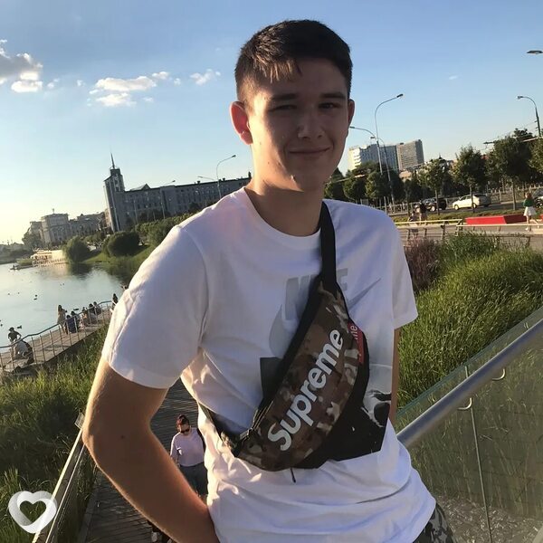 Эдуард, 22, Казани — анкета №897909
