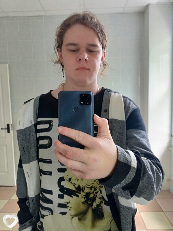 Артём, 21, Минске — анкета №897874