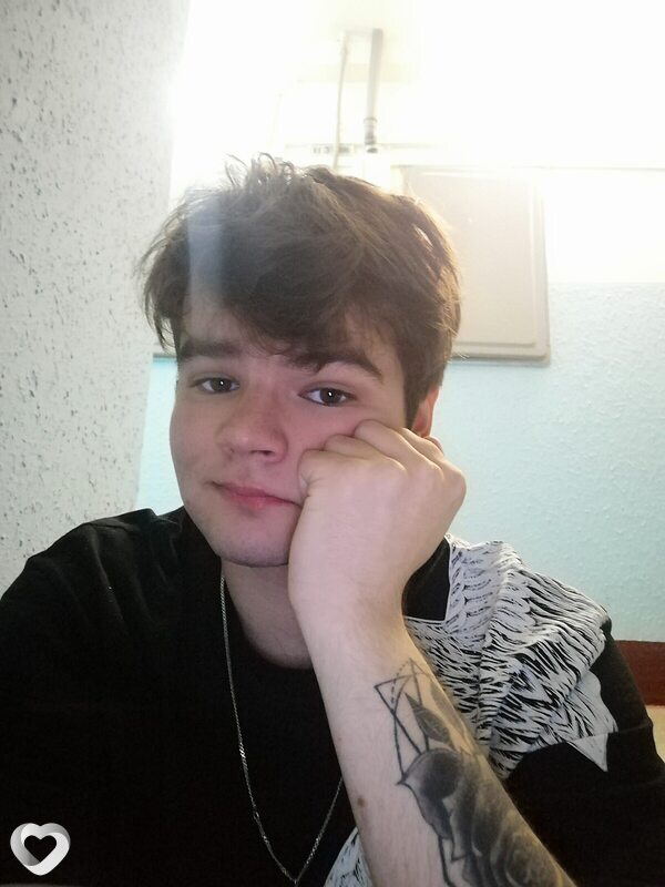 Илья, 21, Москве — анкета №897983