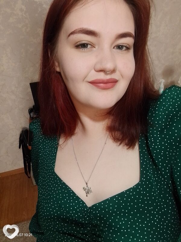 Александра, 22, Тихорецке — анкета №898553