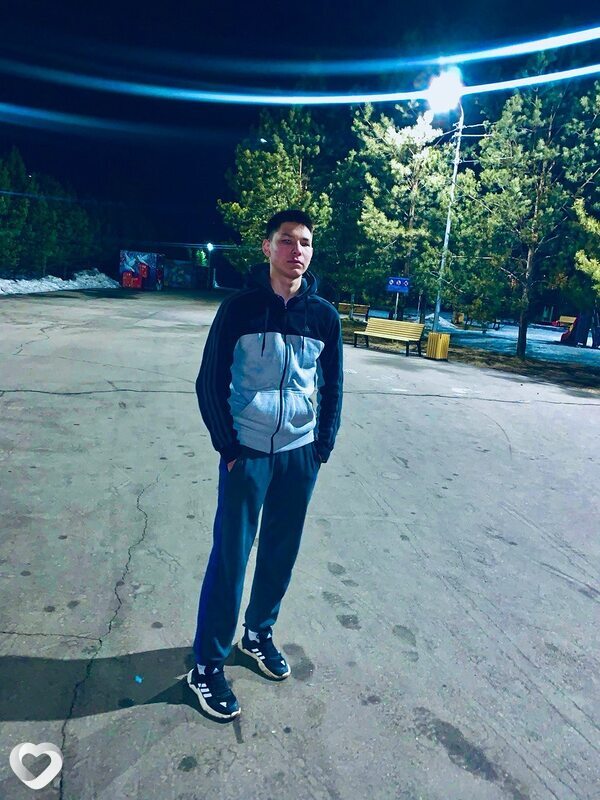 Тоша, 20, Ангарске — анкета №899620
