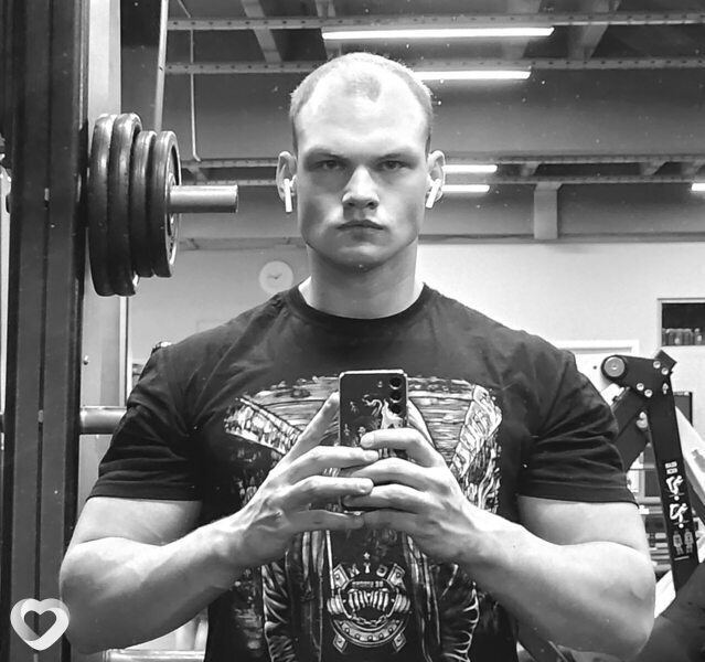 Александр, 24, Москве — анкета №900240