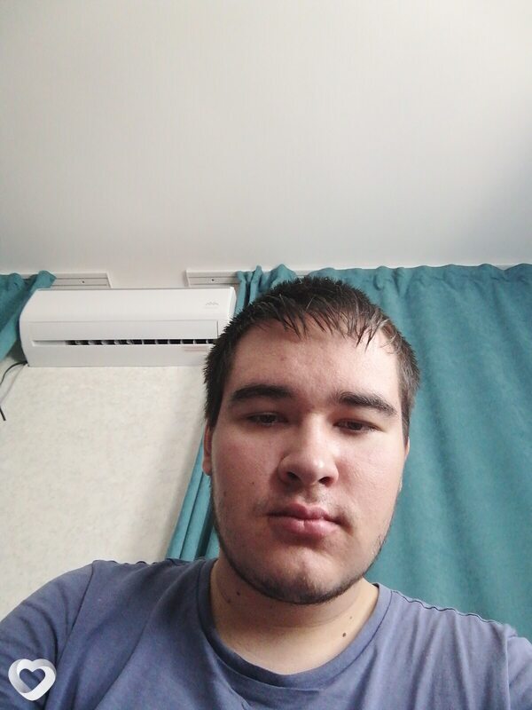 Илья, 22, Ессентуках — анкета №900636