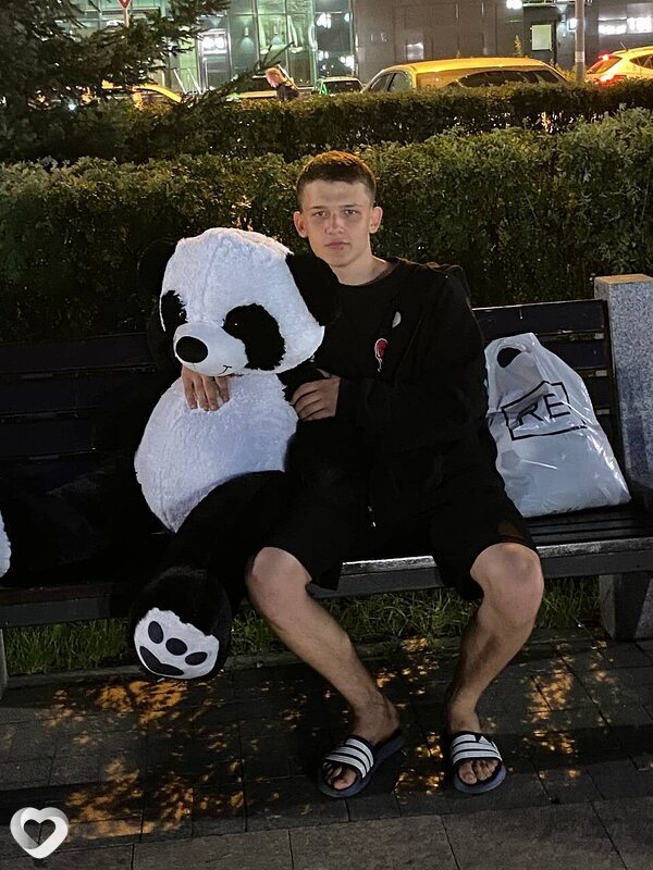 Максим, 22, Москве — анкета №901293