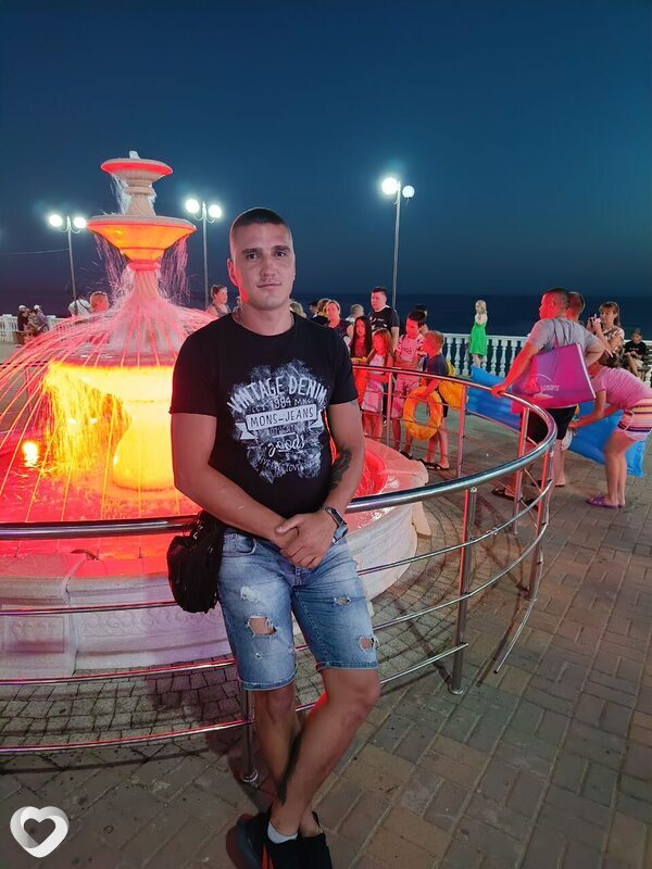 Иван, 31, Луганске — анкета №901714