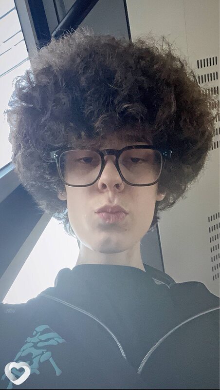 Паша, 21, Москве — анкета №901715