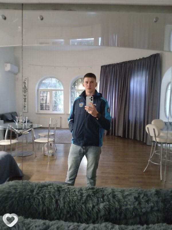 Евгений, 25, Новороссийске — анкета №901853
