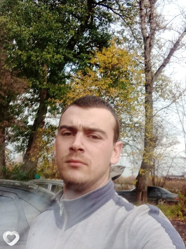Артем, 29, Калязине — анкета №901799