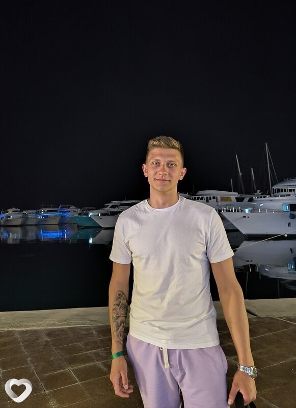 Андрей, 20, Варшава — анкета №902410