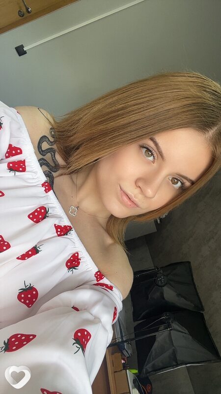 Алина, 22, Красноярске — анкета №903026