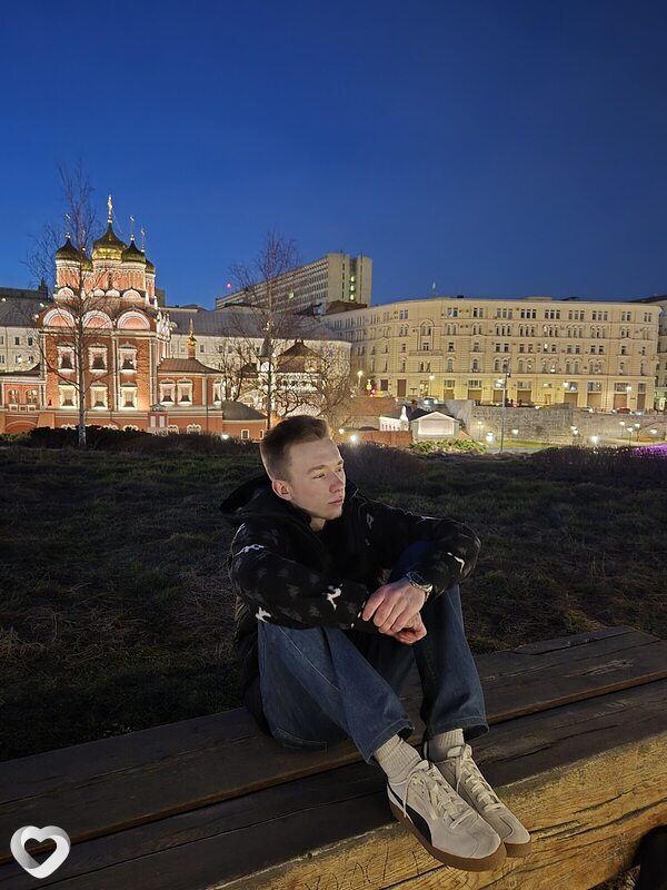 Дима, 21, Москве — анкета №903351