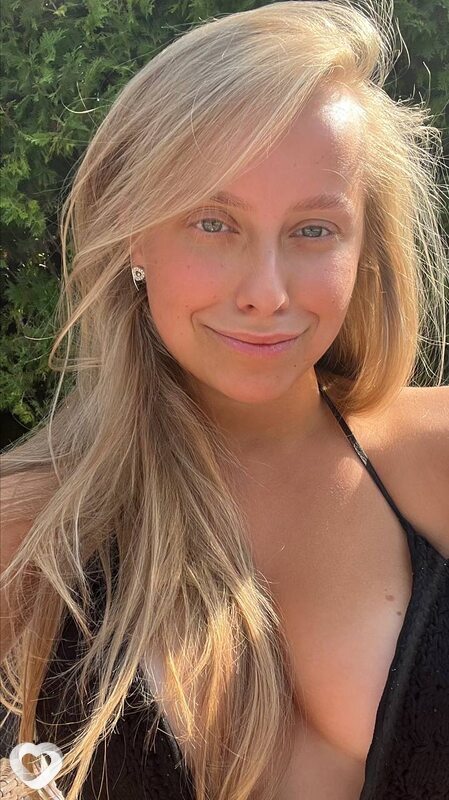 Полина, 21, Омске — анкета №903293
