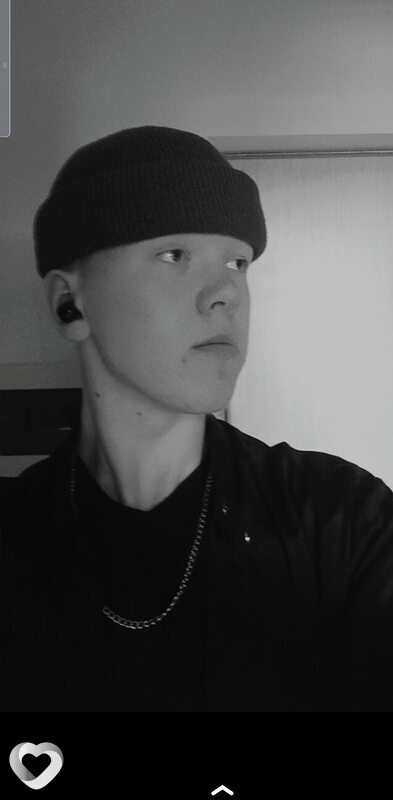 Кирилл, 22, Тобольске — анкета №903629