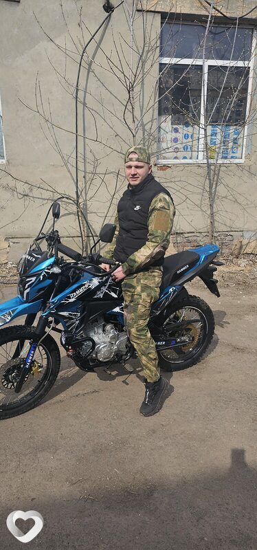 Илья, 25, Донецк (Ростовская Обл.) — анкета №904400