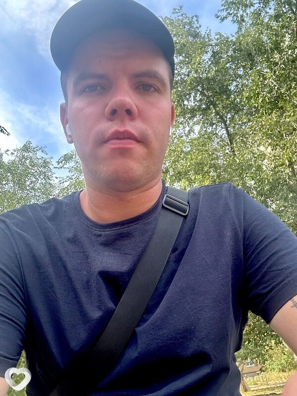 Артем, 22, Волжском — анкета №904535