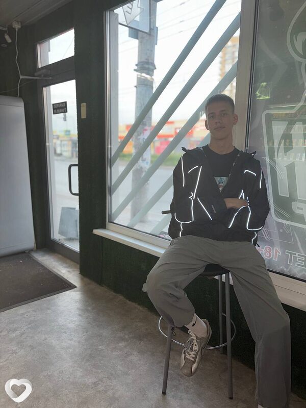Максим, 20, Омске — анкета №904985