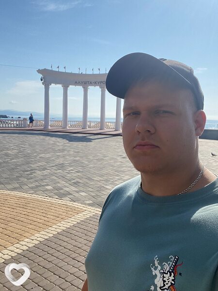 Данил, 22, Москве — анкета №905458