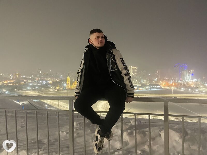 Илья, 23, Барнауле — анкета №905528