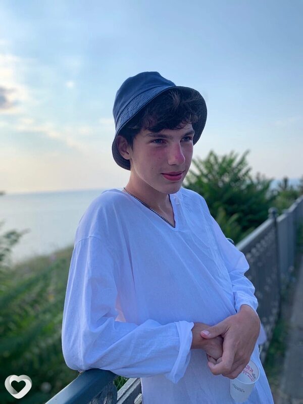 Дима, 21, Москве — анкета №905685