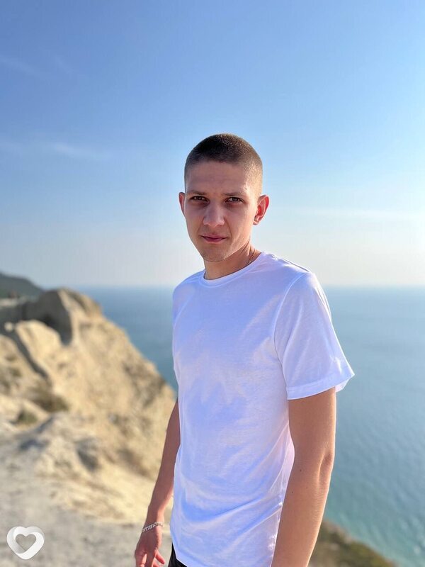 Артём, 26, Москве — анкета №906425