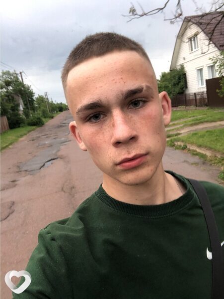Никита, 20, Речице — анкета №906932