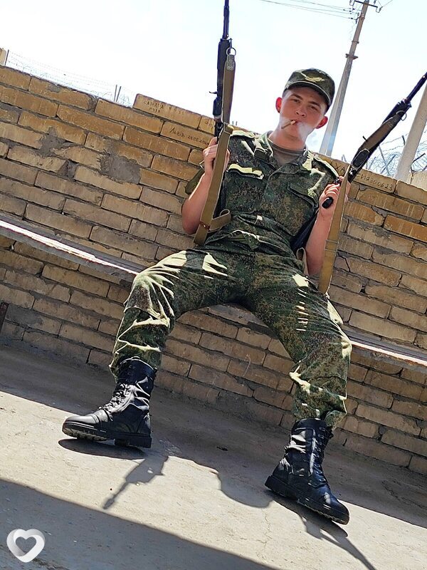 Роман, 21, Москве — анкета №908376