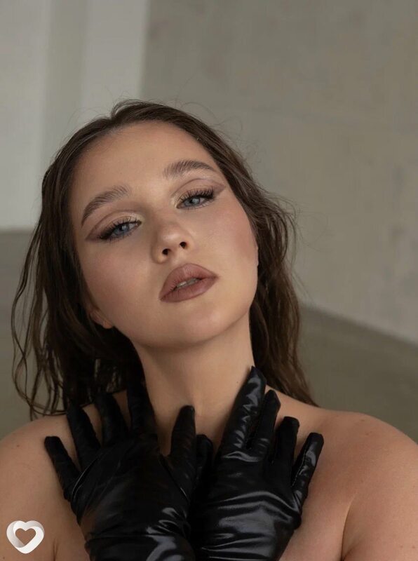 Карина, 24, Ленинске-Кузнецком — анкета №908478