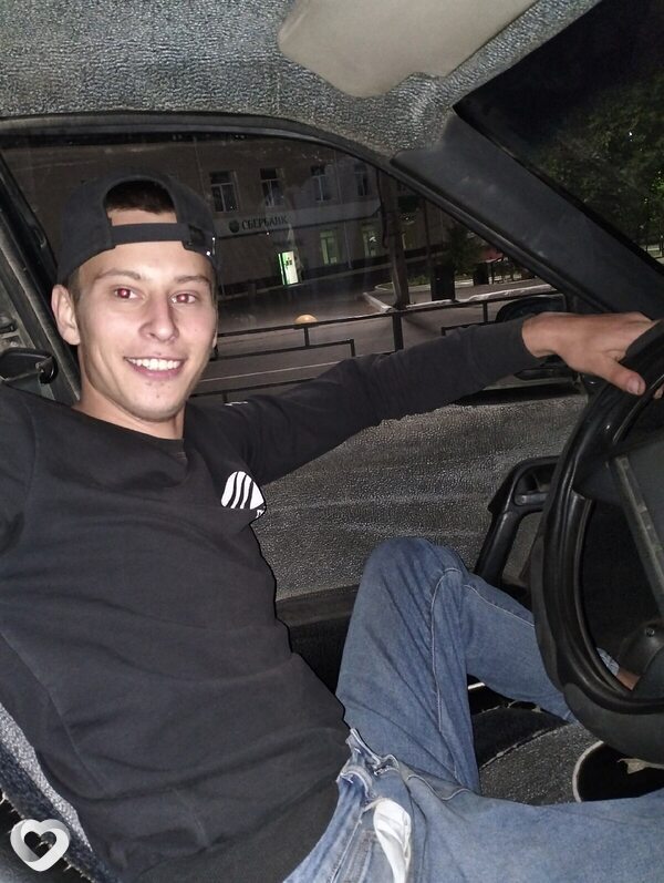 Николай, 22, Екатеринбурге — анкета №909007