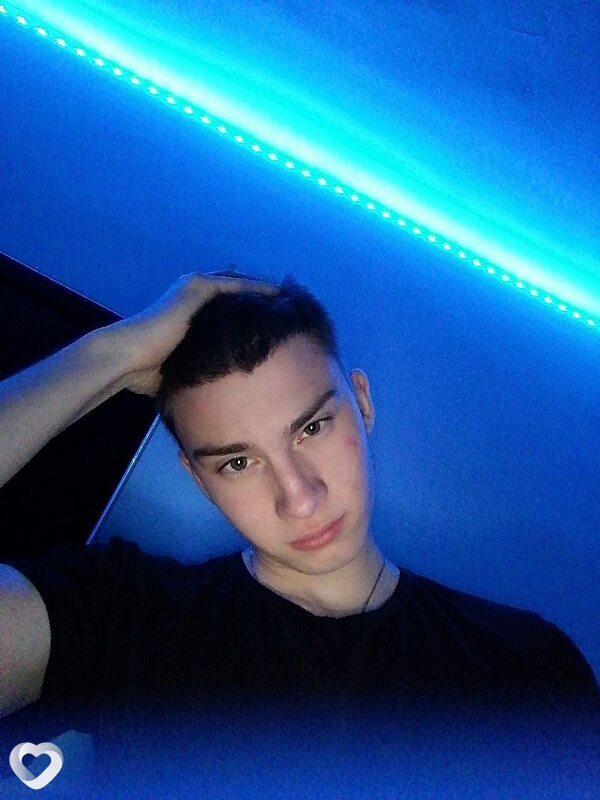 Артем, 19, Южно-Сахалинске — анкета №909097