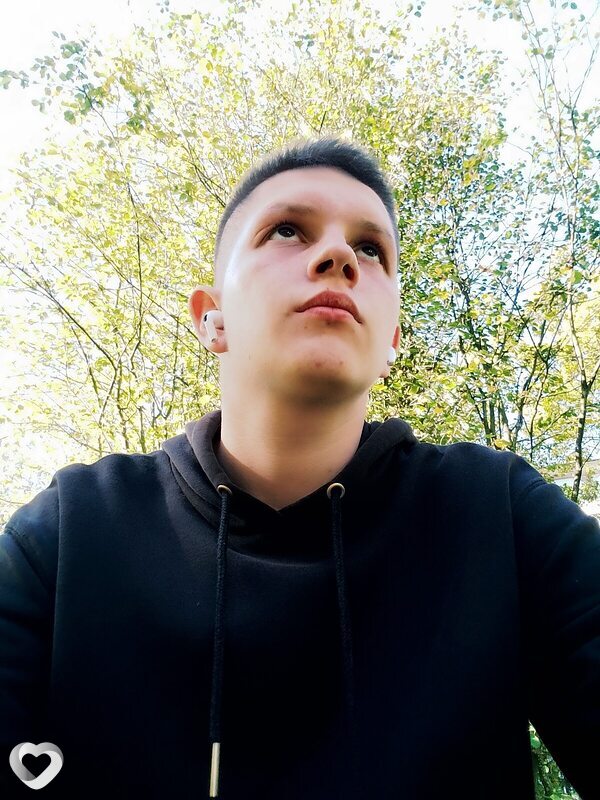 Антон, 21, Санкт-Петербурге — анкета №909198