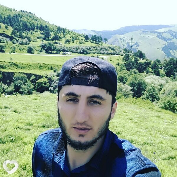 Ахмед, Муравленко