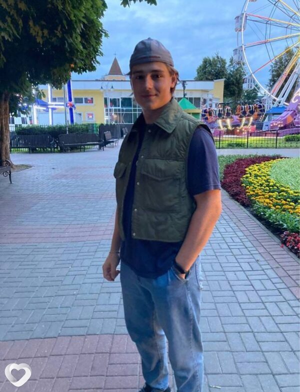 Матвей, 21, Гомеле — анкета №910438