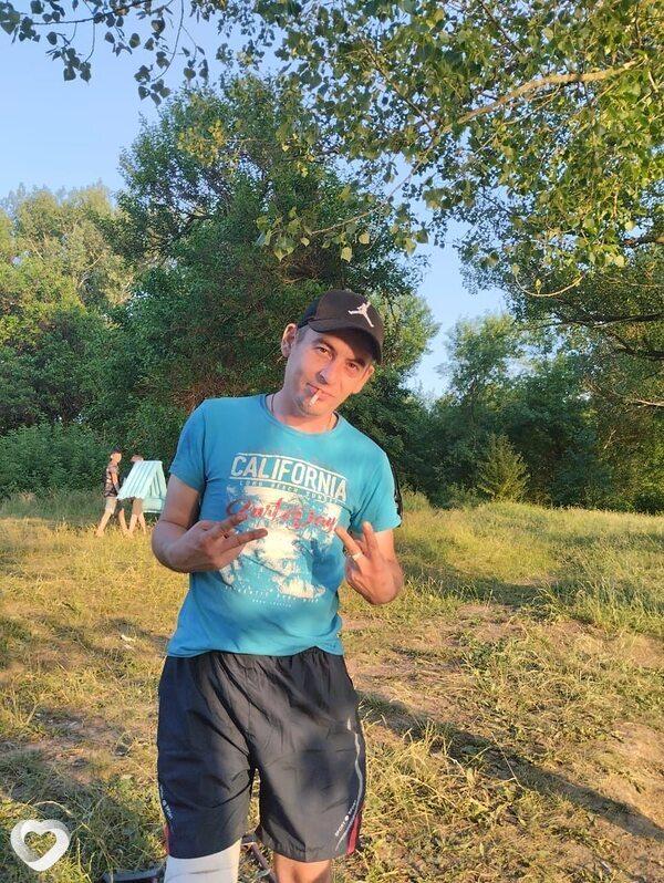 Алекс, 39, Луганске — анкета №910593