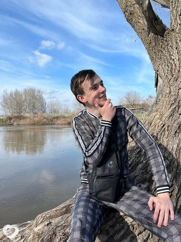 Александр, 20, Саратове — анкета №911129