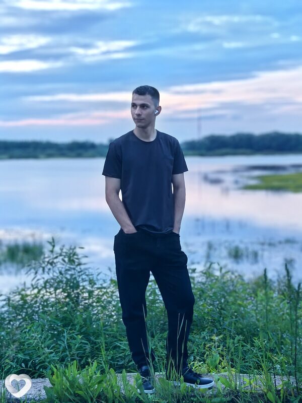 Костя, 24, Великом Новгороде — анкета №911132