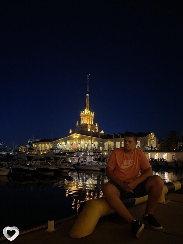 Владимир, 21, Москве — анкета №911407