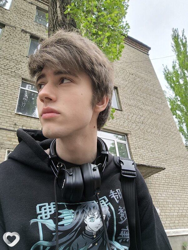 Илья, 21, Ростове-на-Дону — анкета №911875