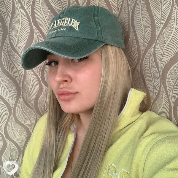 Полина, 23, Курске — анкета №912381