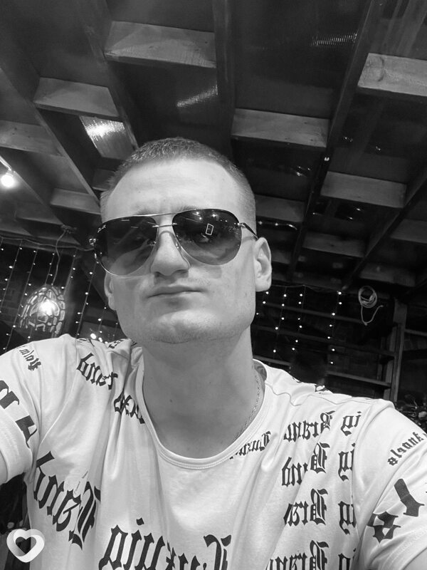 Александр, 23, Воронеже — анкета №912709