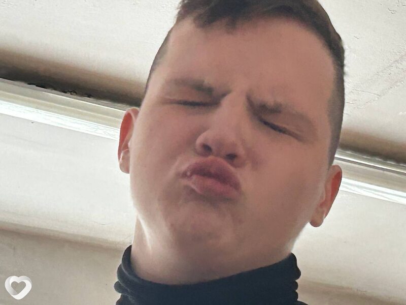 Максим, 20, Осиповичах — анкета №912722