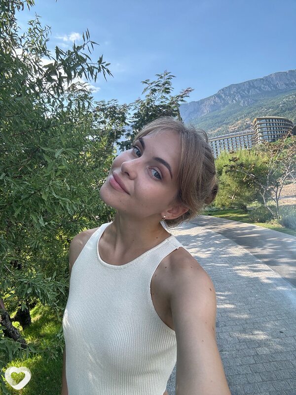 Арина, 22, Москве — анкета №913323