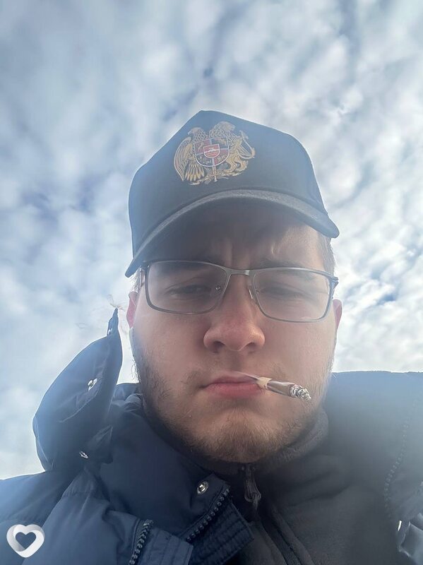 Артем, 21, Москве — анкета №915731