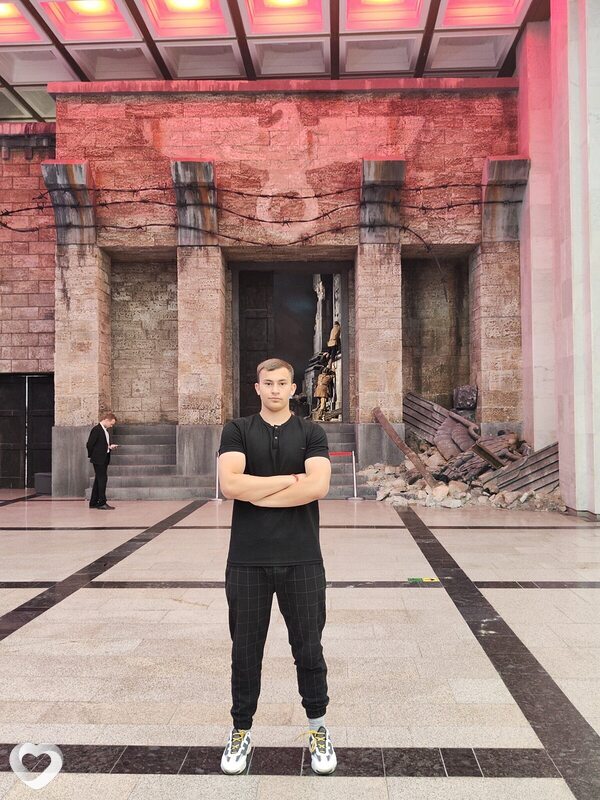 Александр, 21, Москве — анкета №916536