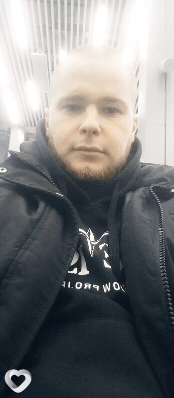 Oleg, 28, Омске — анкета №917421